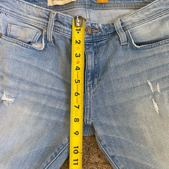 Womens Pilcro Light Blue distressed Jeans size 28 - Picture 13 of 14